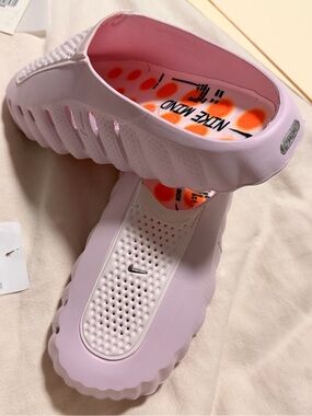 Nike Woman’s -On Clog in Light Pink Size 6 New No box